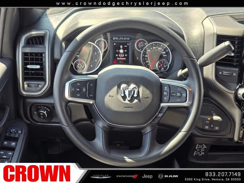 Ram 3500 Tradesman 4x4 Crew Cab 8' Box 2026 — side view