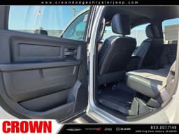 Ram 3500 Tradesman 4x4 Crew Cab 8' Box 2026 — side view