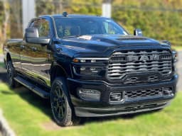 Ram 3500 Big Horn 4x4 Crew Cab 8' Box 2026 — side view
