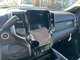 Ram 3500 Big Horn 4x4 Crew Cab 8' Box 2026 — side view