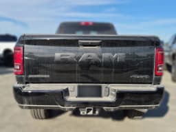 Ram 3500 Big Horn 4x4 Crew Cab 8' Box 2026 — side view