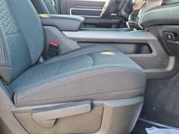 Ram 3500 Big Horn 4x4 Crew Cab 8' Box 2026 — side view