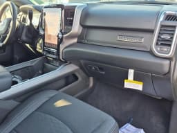 Ram 3500 Big Horn 4x4 Crew Cab 8' Box 2026 — side view