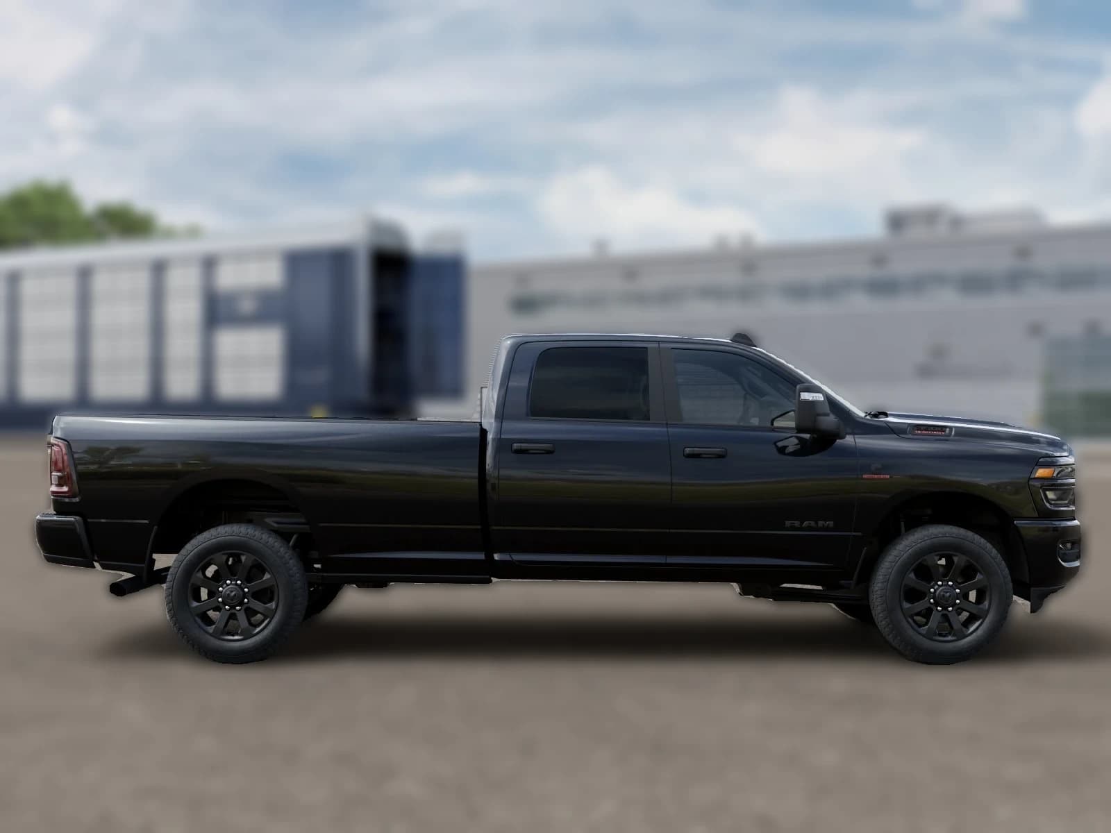 Ram 3500 Big Horn 4x4 Crew Cab 8' Box 2026 — side view