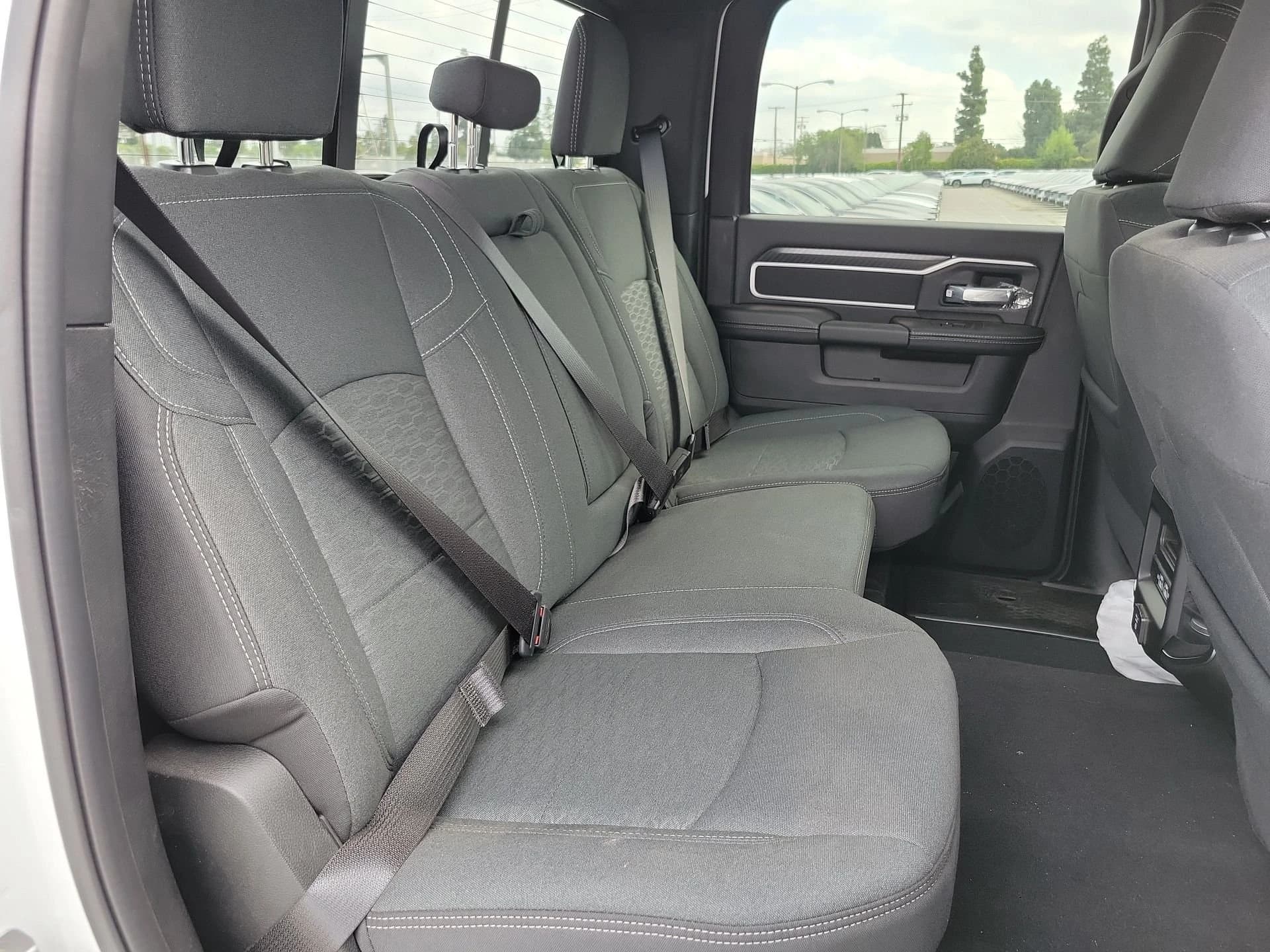 Ram 2500 Big Horn 4x2 Crew Cab 6'4" Box 2026 — side view