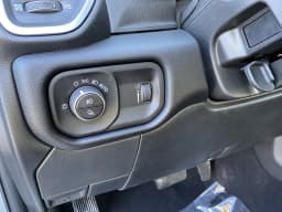 Ram 2500 Big Horn 4x2 Crew Cab 6'4" Box 2026 — side view