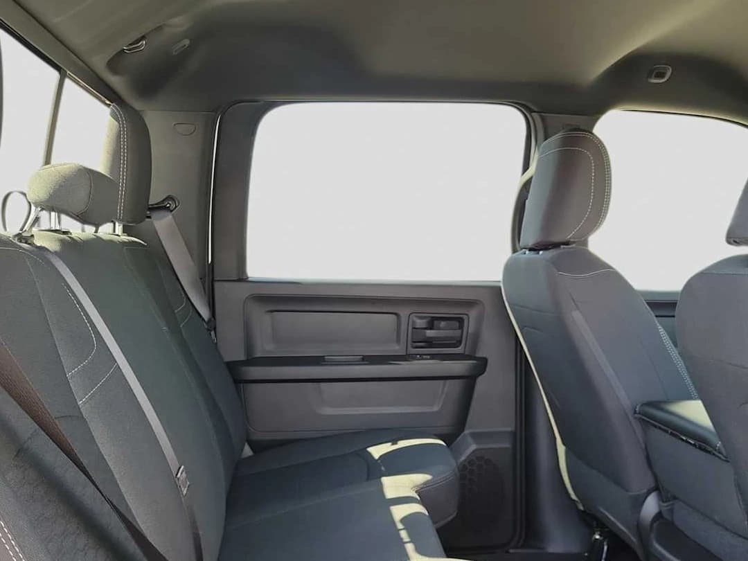 Ram 2500 Tradesman 4x4 Crew Cab 6'4" Box 2026 — side view