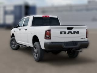 Ram 2500 Tradesman 4x4 Crew Cab 6'4" Box