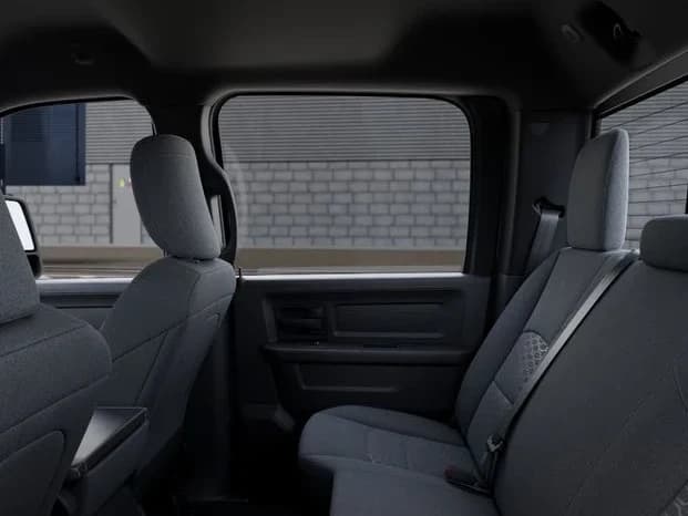 Ram 2500 Tradesman 4x4 Crew Cab 6'4" Box 2027 — side view