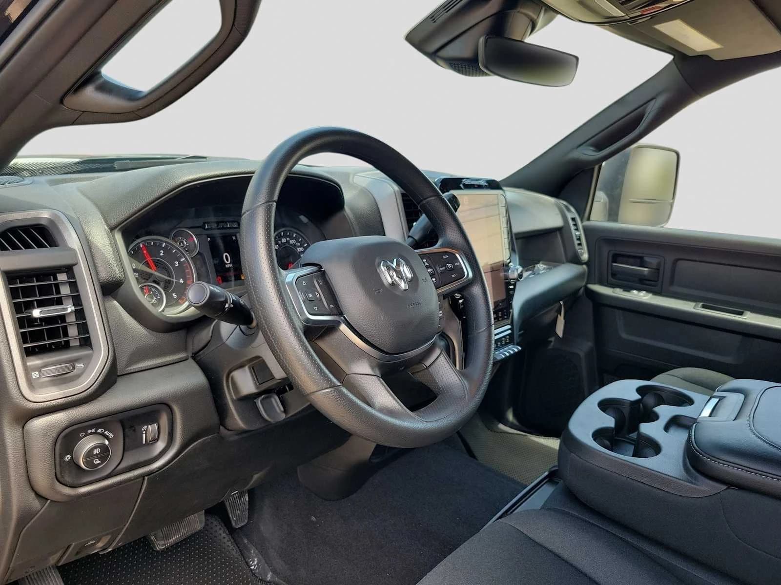 Ram 2500 Tradesman 4x4 Crew Cab 6'4" Box 2026 — side view