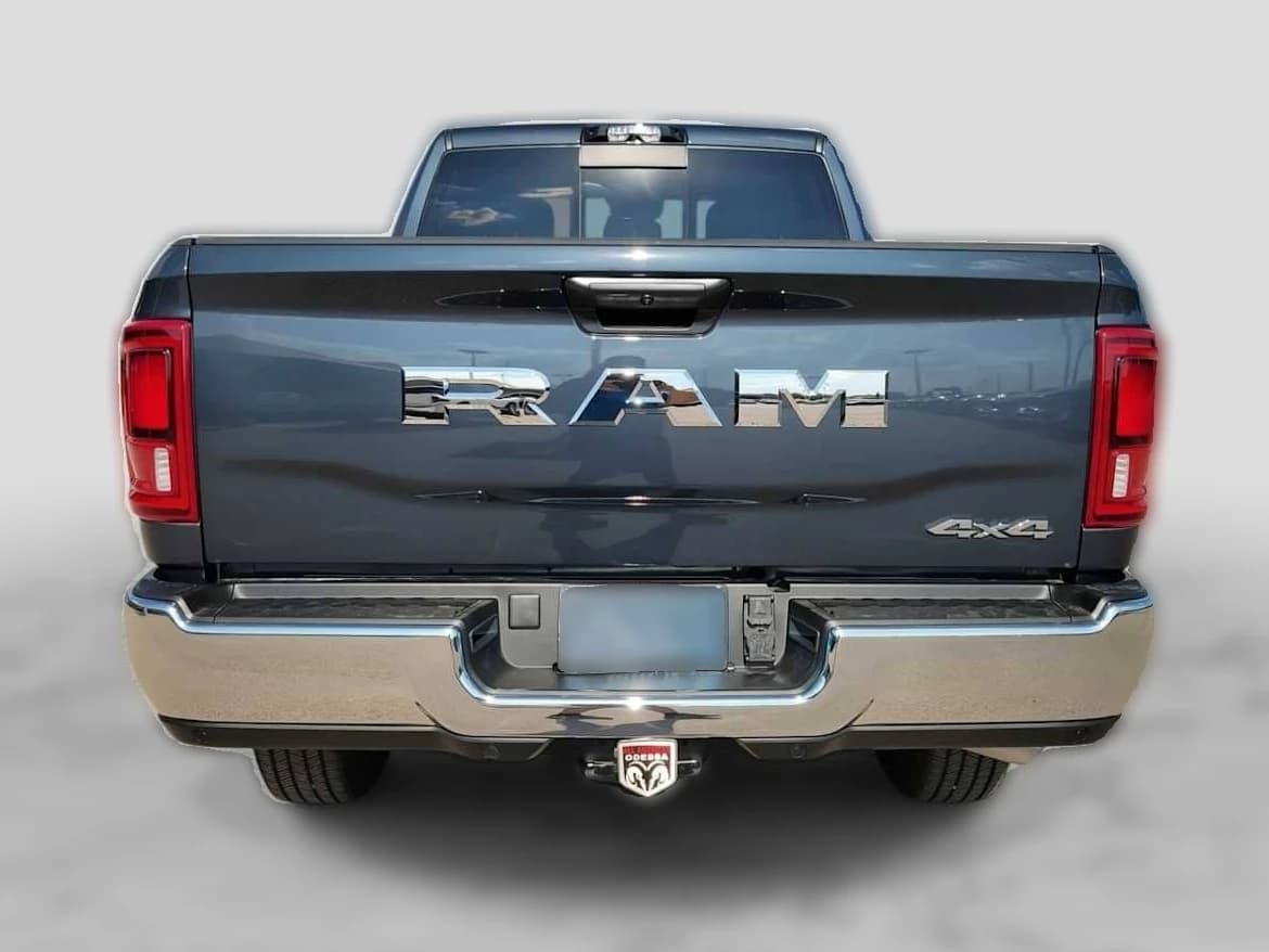 Ram 2500 Tradesman 4x4 Crew Cab 6'4" Box 2026 — side view