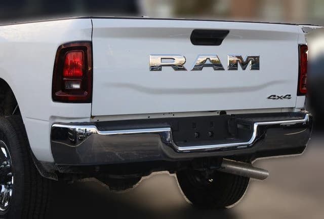 Ram 2500 Tradesman 4x4 Crew Cab 6'4" Box 2026 — side view