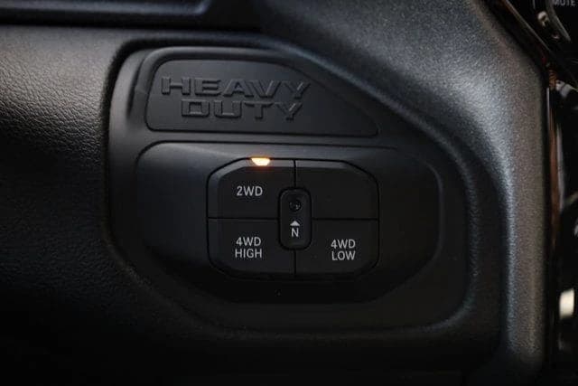 Ram 2500 Tradesman 4x4 Crew Cab 6'4" Box 2026 — side view