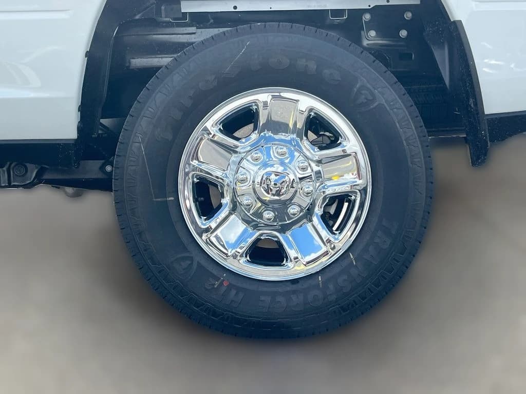 Ram 2500 Tradesman 4x4 Crew Cab 6'4" Box 2026 — side view