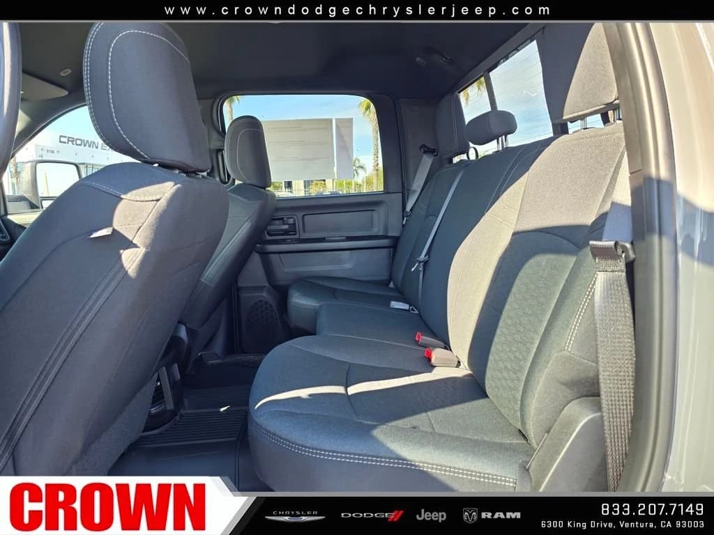 Ram 2500 Tradesman 4x4 Crew Cab 6'4" Box 2026 — side view