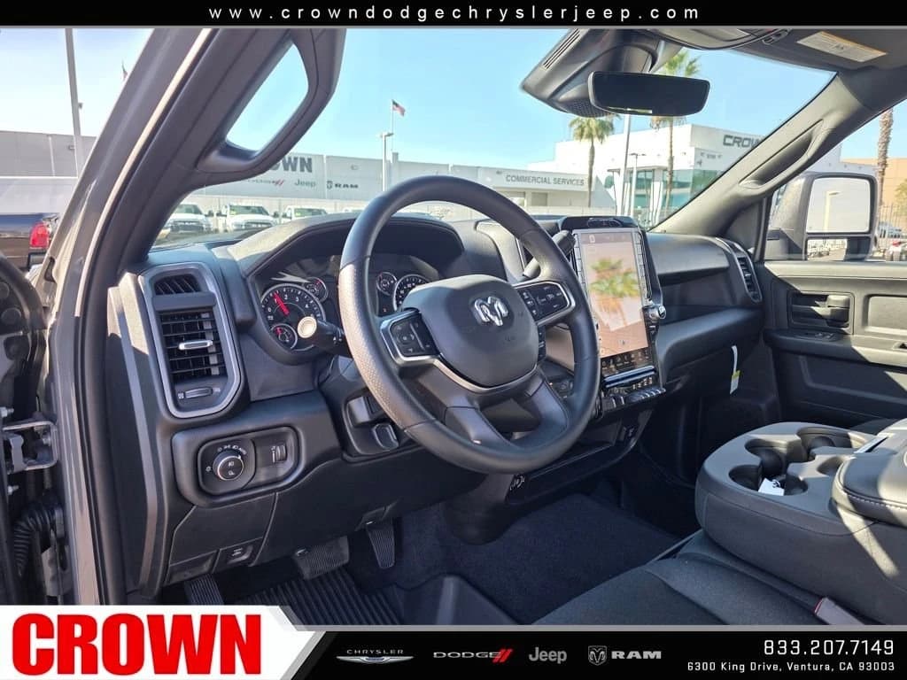 Ram 2500 Tradesman 4x4 Crew Cab 6'4" Box 2026 — side view