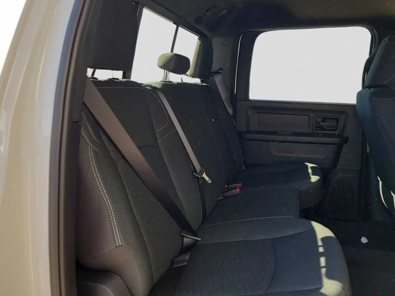Ram 2500 Tradesman 4x4 Crew Cab 6'4" Box 2026 — side view