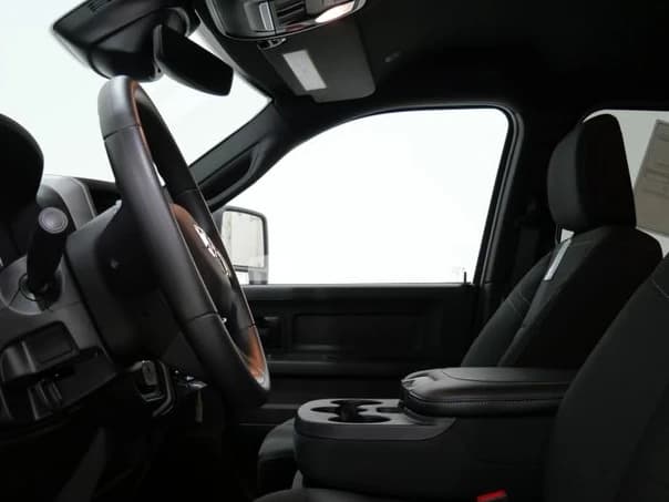 Ram 2500 Black Express 4x4 Crew Cab 6'4" Box 2026 — side view