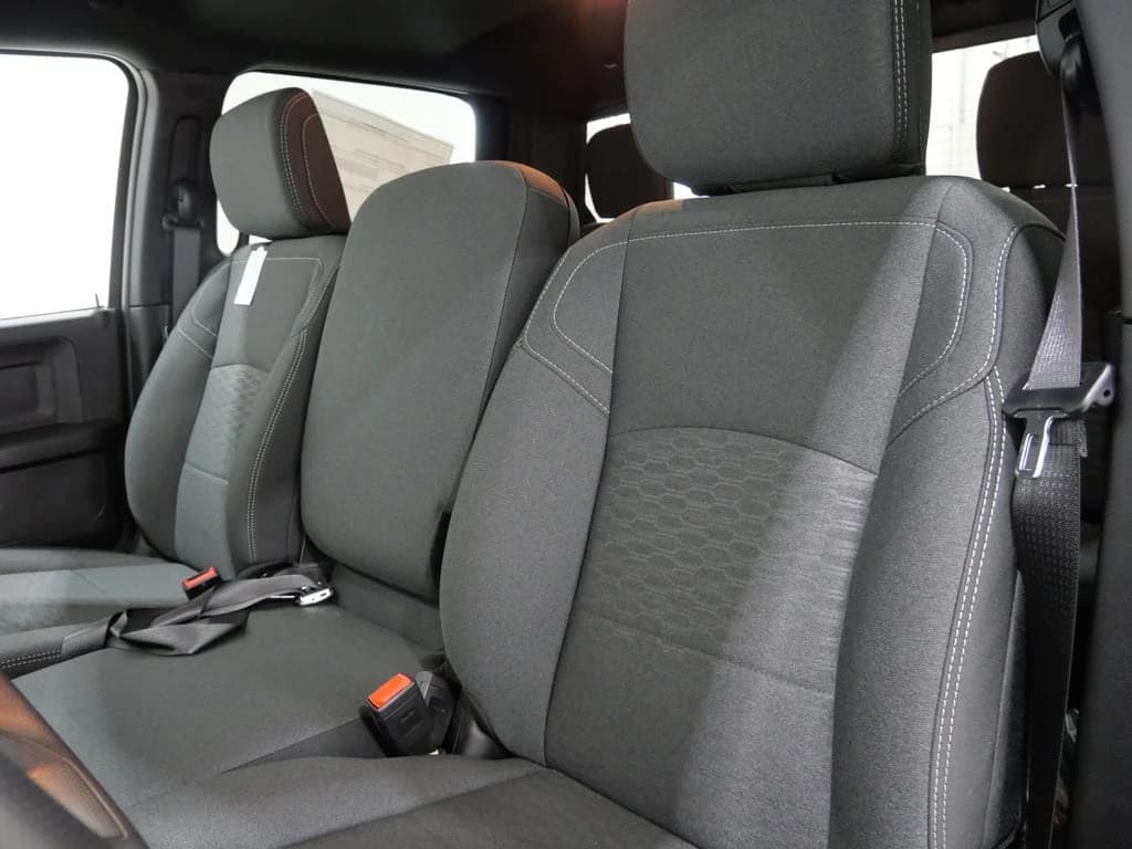 Ram 2500 Black Express 4x4 Crew Cab 6'4" Box 2026 — side view