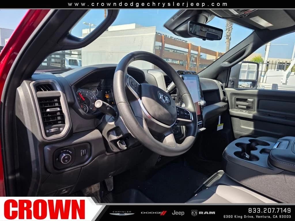 Ram 2500 Tradesman 4x4 Crew Cab 6'4" Box 2026 — side view
