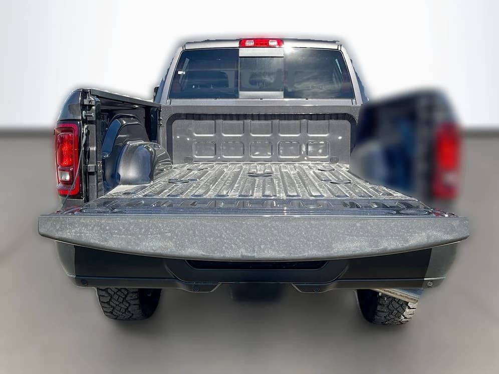 Ram 2500 Warlock 4x4 Crew Cab 6'4" Box 2026 — side view