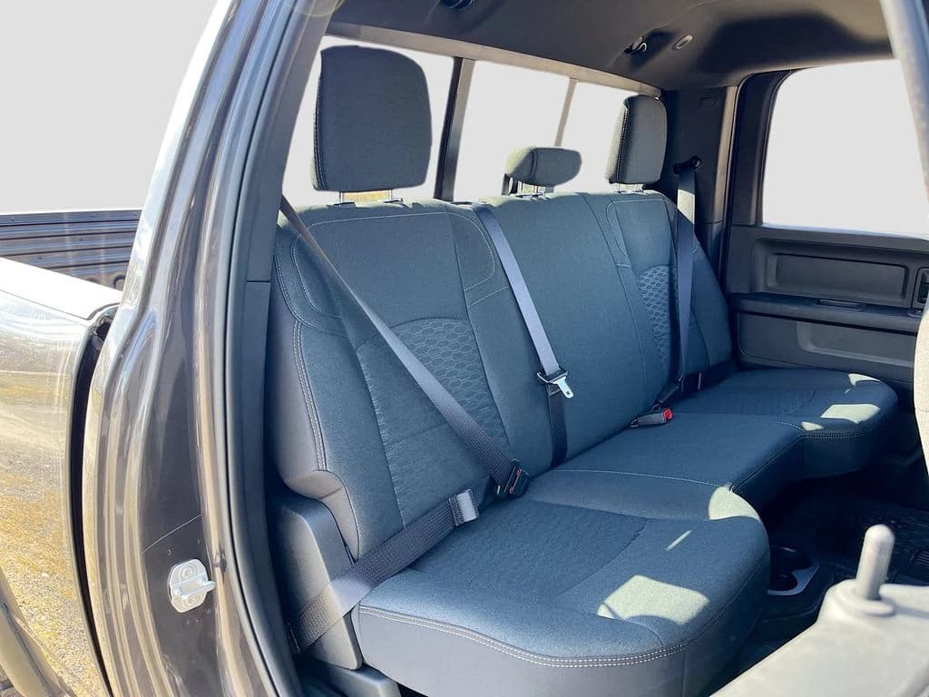 Ram 2500 Warlock 4x4 Crew Cab 6'4" Box 2026 — side view