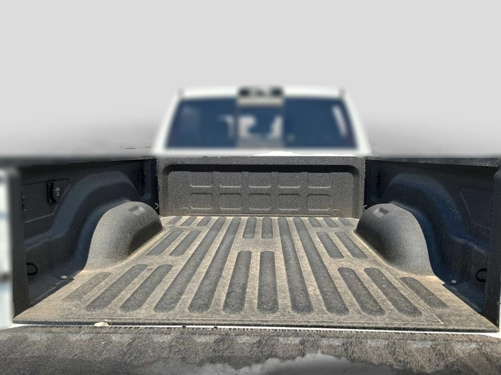 Ram 2500 Tradesman 4x4 Crew Cab 6'4" Box 2026 — side view