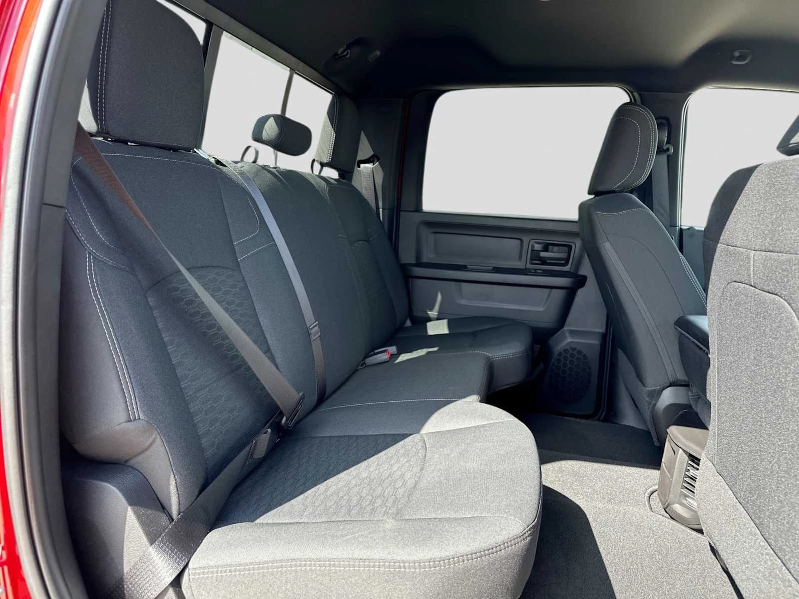 Ram 2500 Black Express 4x4 Crew Cab 6'4" Box 2026 — side view