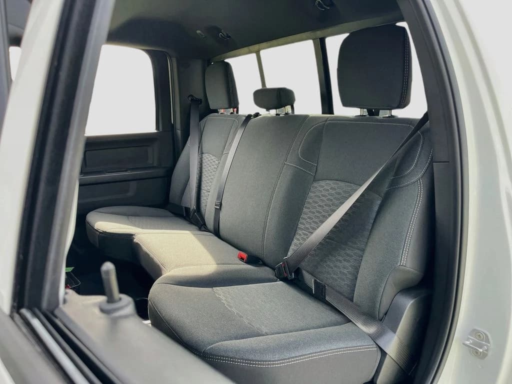 Ram 2500 Tradesman 4x4 Crew Cab 6'4" Box 2026 — side view