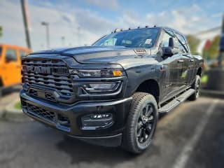 Ram 2500 Big Horn 4x4 Crew Cab 6'4" Box