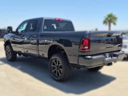 Ram 2500 Big Horn 4x4 Crew Cab 6'4" Box 2026 — side view