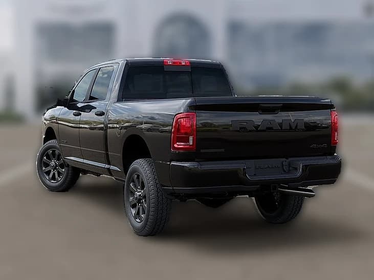 Ram 2500 Big Horn 4x4 Crew Cab 6'4" Box 2027 — side view