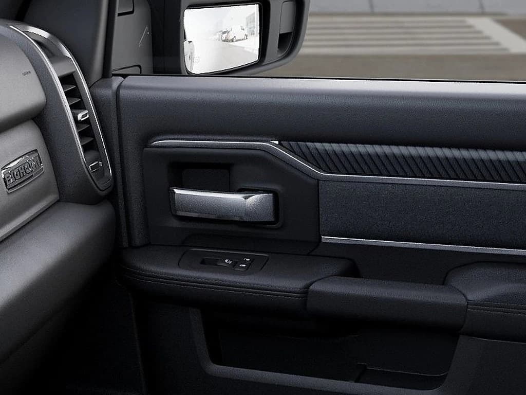 Ram 2500 Big Horn 4x4 Crew Cab 6'4" Box 2027 — side view