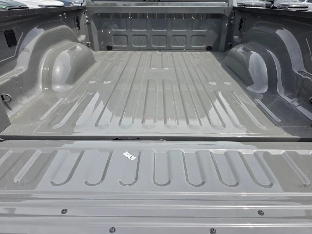 Ram 2500 Big Horn 4x4 Crew Cab 6'4" Box 2026 — side view