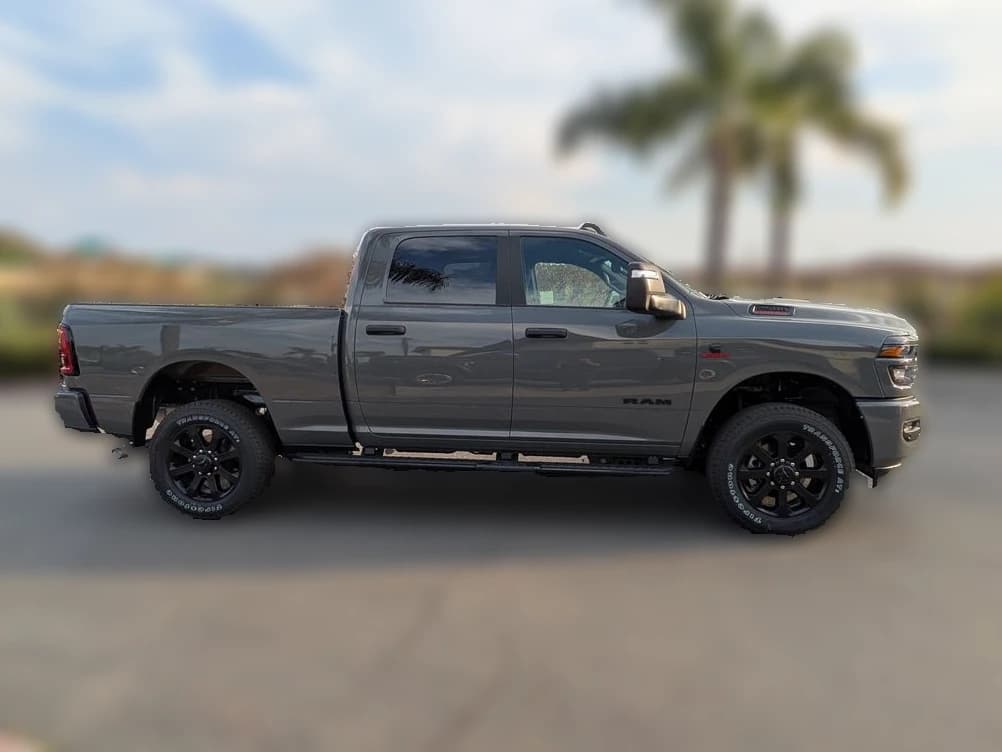 Ram 2500 Lone Star 4x4 Crew Cab 6'4" Box 2026 — side view