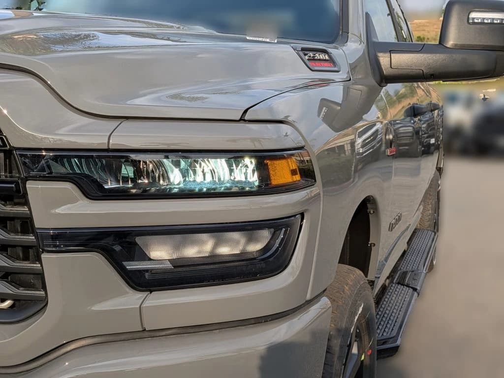 Ram 2500 Lone Star 4x4 Crew Cab 6'4" Box 2026 — side view