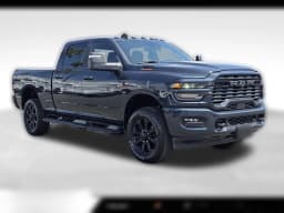 Ram 2500 Big Horn 4x4 Crew Cab 6'4" Box 2026 — side view