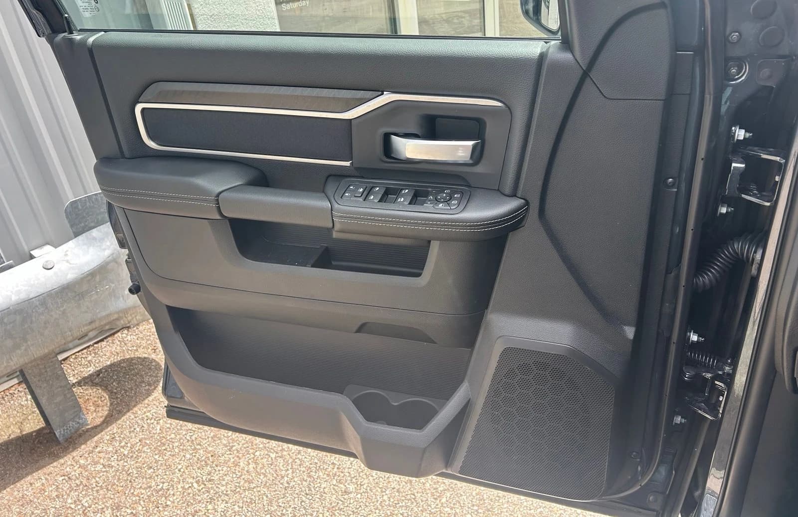 Ram 2500 Big Horn 4x4 Crew Cab 6'4" Box 2026 — side view