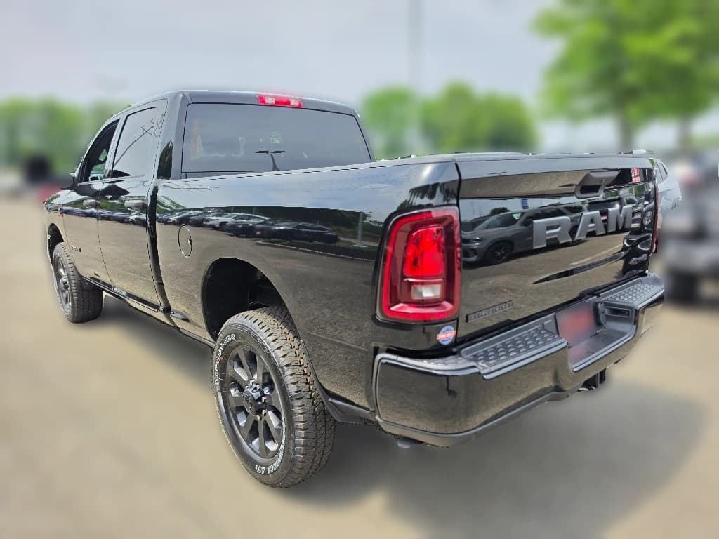 Ram 2500 Big Horn 4x4 Crew Cab 6'4" Box 2026 — side view