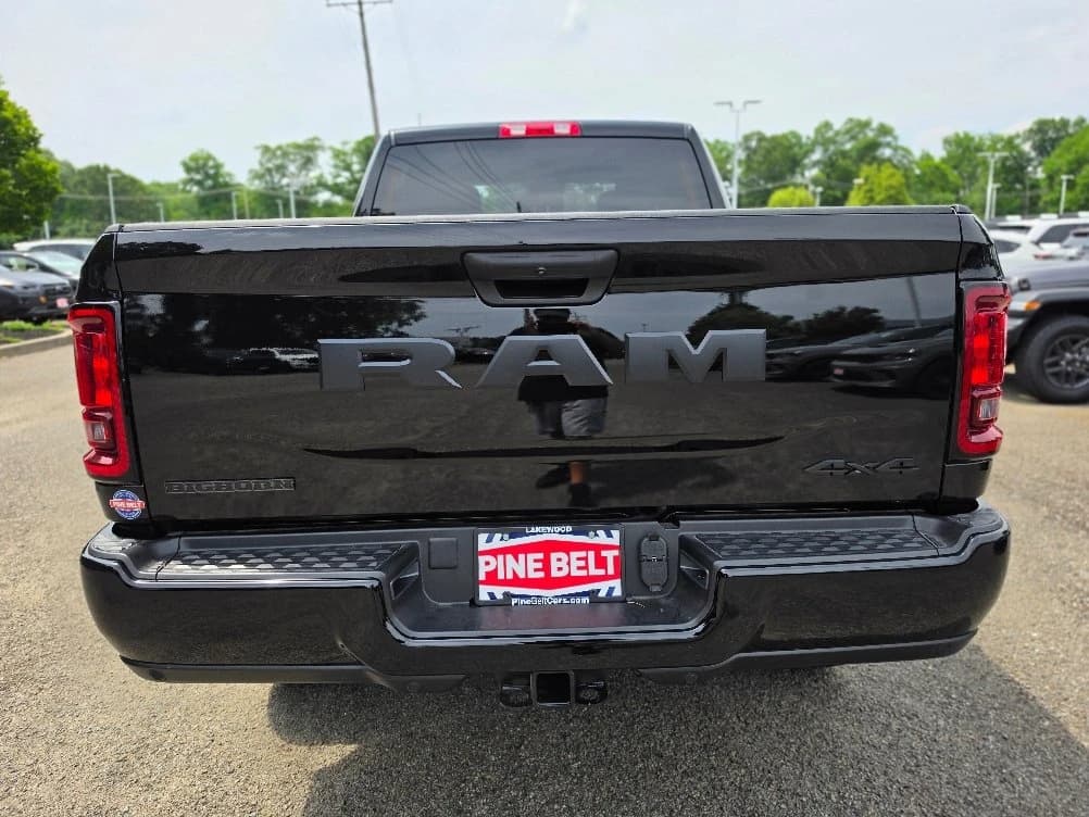 Ram 2500 Big Horn 4x4 Crew Cab 6'4" Box 2026 — side view