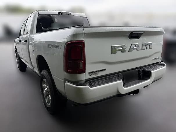 Ram 2500 Big Horn 4x4 Crew Cab 6'4" Box 2026 — side view