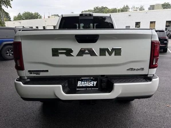 Ram 2500 Big Horn 4x4 Crew Cab 6'4" Box 2026 — side view