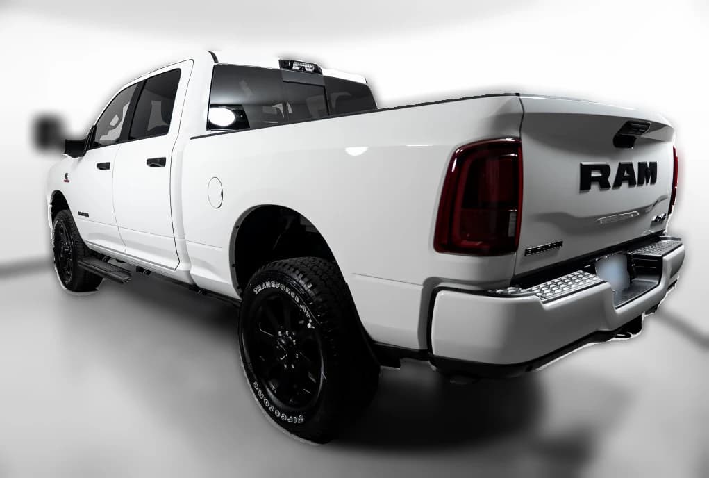 Ram 2500 Big Horn 4x4 Crew Cab 6'4" Box 2027 — side view