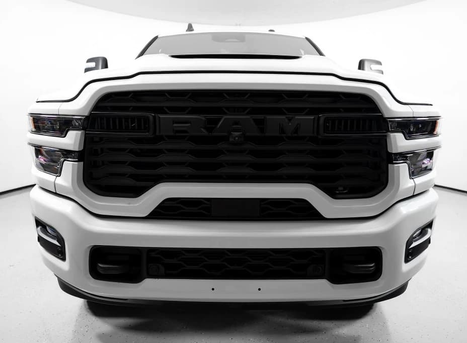 Ram 2500 Big Horn 4x4 Crew Cab 6'4" Box 2027 — side view