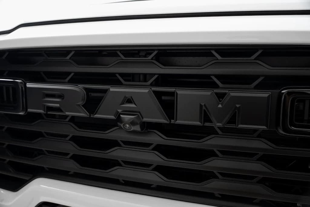 Ram 2500 Big Horn 4x4 Crew Cab 6'4" Box 2027 — side view