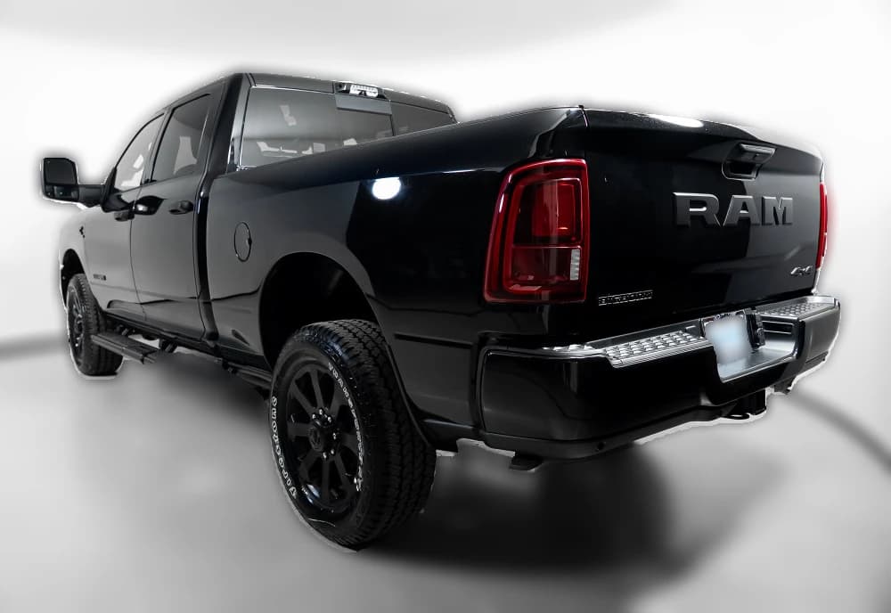 Ram 2500 Big Horn 4x4 Crew Cab 6'4" Box 2027 — side view