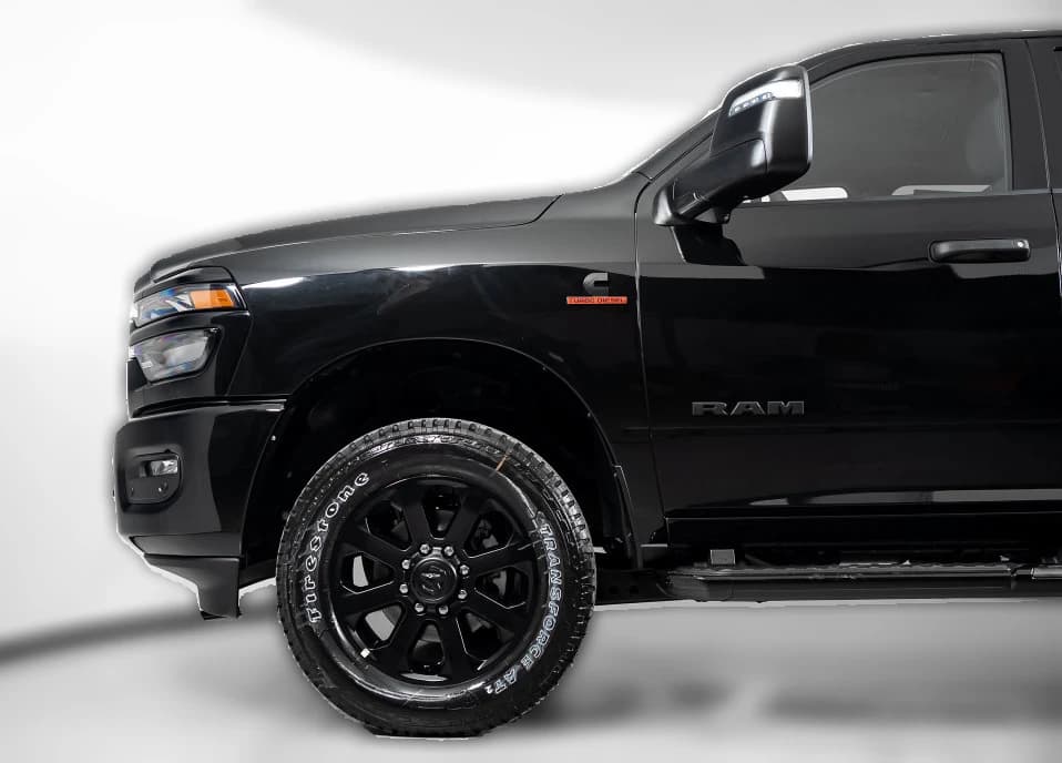 Ram 2500 Big Horn 4x4 Crew Cab 6'4" Box 2027 — side view