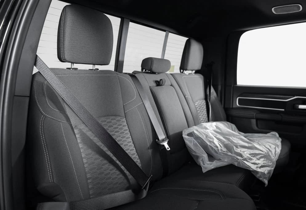 Ram 2500 Big Horn 4x4 Crew Cab 6'4" Box 2027 — side view