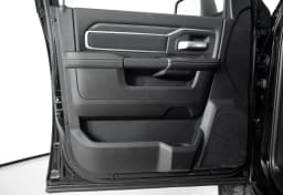 Ram 2500 Big Horn 4x4 Crew Cab 6'4" Box 2027 — side view