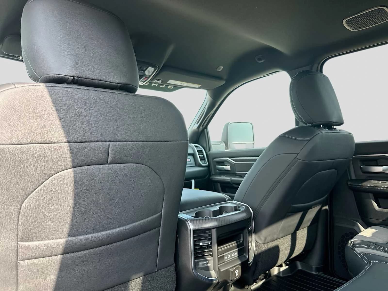 Ram 2500 Big Horn 4x4 Crew Cab 6'4" Box 2026 — side view